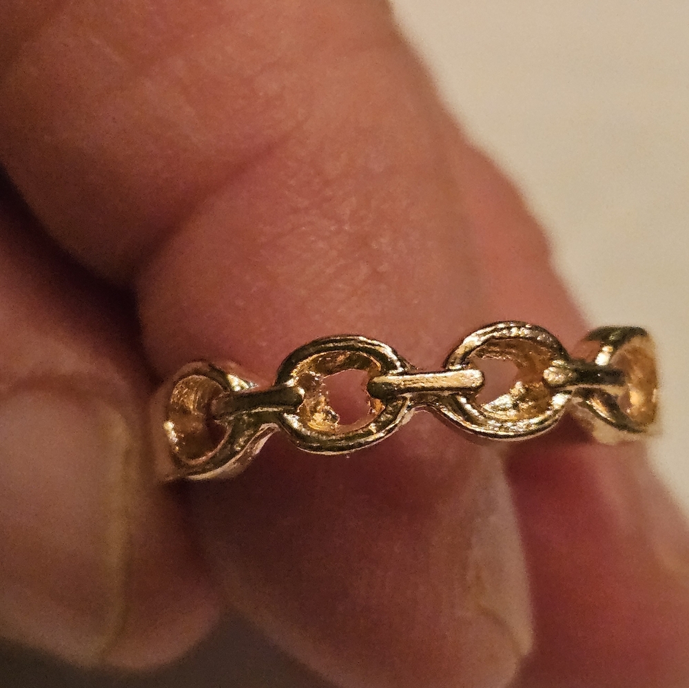 SHEIN Gold Link Chain Ring